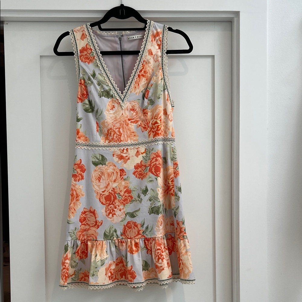 Alice + Olivia Floral Lace-Trimmed Dress
